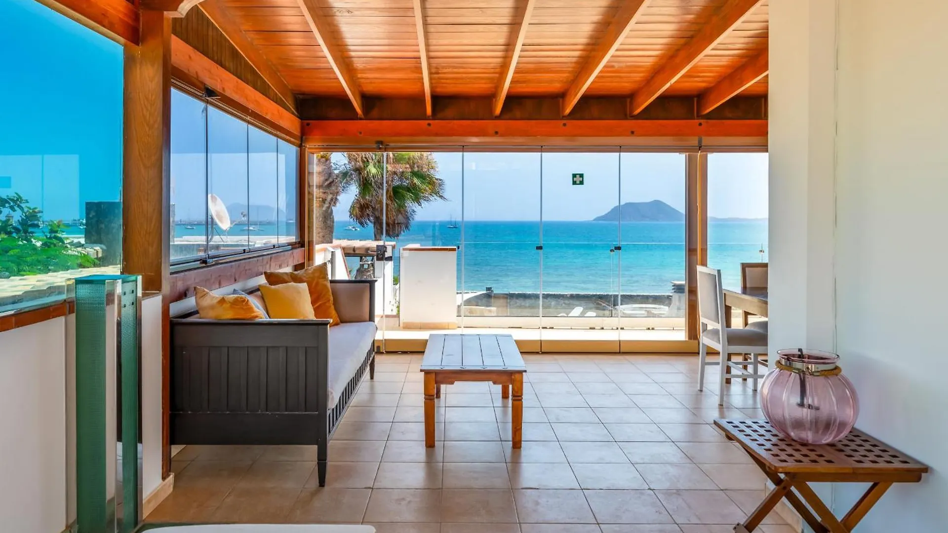 Villa Marina I Beachfront Corralejo By Holidays Home